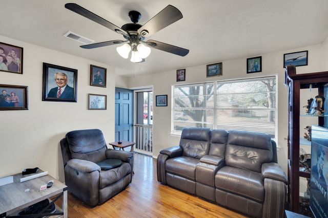 302 Cumberland Road, Waxahachie, TX 75165