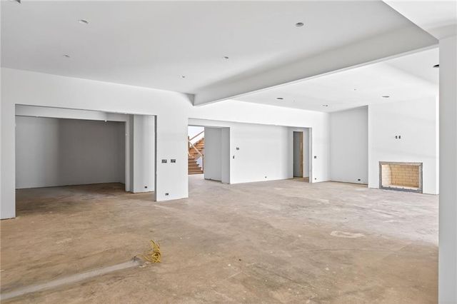 312 Blackland Road NW, Atlanta, GA 30342