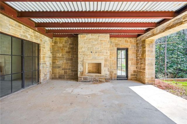 312 Blackland Road NW, Atlanta, GA 30342