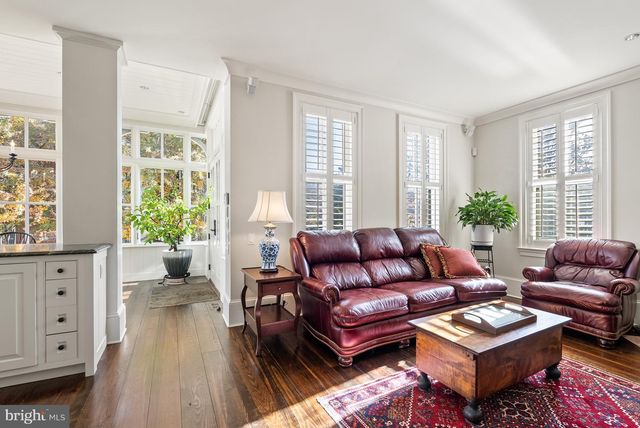 1601 28TH ST NW, Washington, DC 20007