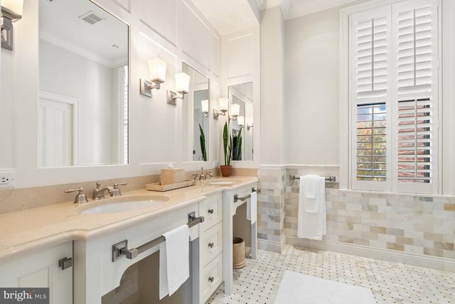 1601 28TH ST NW, Washington, DC 20007