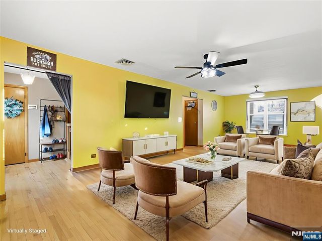 82 Pleasant Place, Kearny, NJ 07032