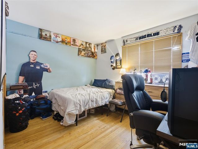 82 Pleasant Place, Kearny, NJ 07032