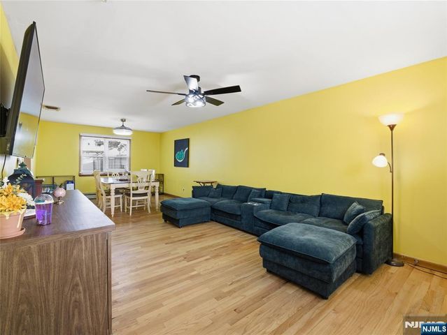 82 Pleasant Place, Kearny, NJ 07032