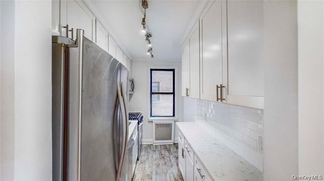 6615 Wetherole Street 14C, Rego Park, NY 11374