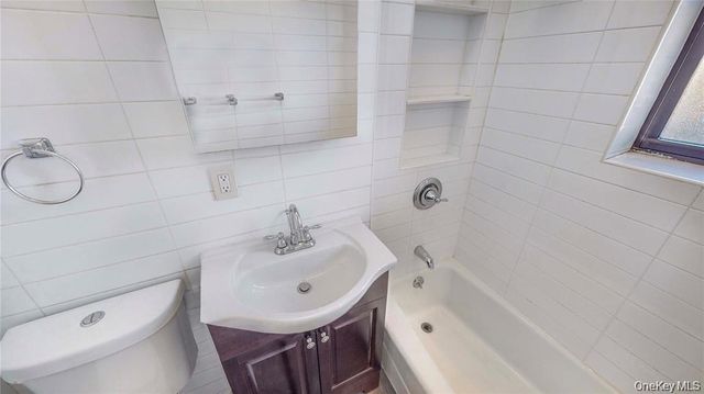 6615 Wetherole Street 14C, Rego Park, NY 11374
