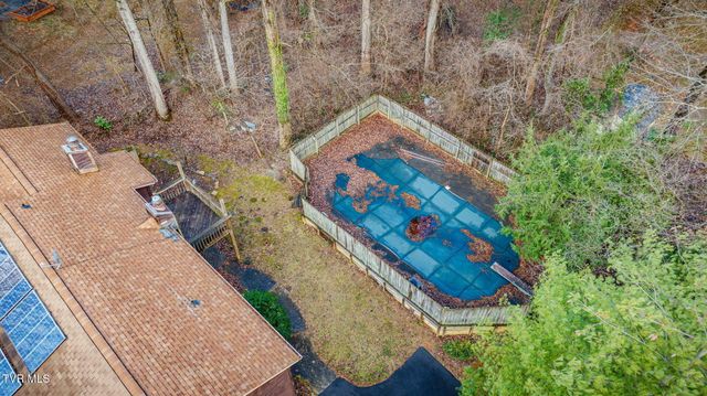 13 North Foxxborough Lane, Johnson City, TN 37604