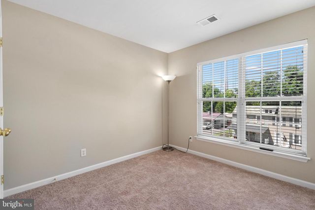 482 S CARLISLE STREET, Greencastle, PA 17225