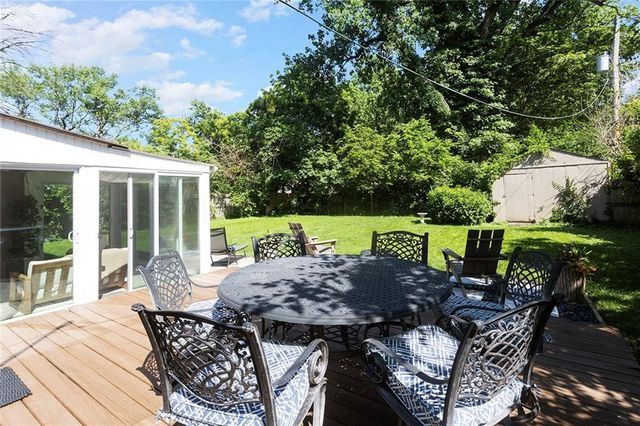2311 W 76th Street, Prairie Village, KS 66208