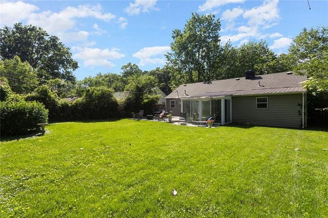2311 W 76th Street, Prairie Village, KS 66208