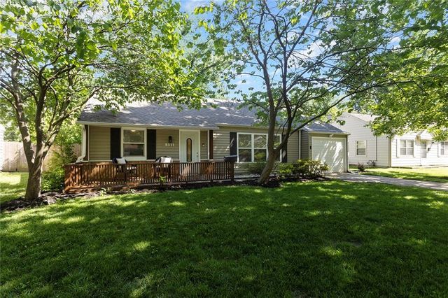 2311 W 76th Street, Prairie Village, KS 66208