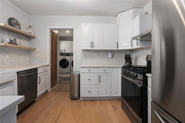 2311 W 76th Street, Prairie Village, KS 66208