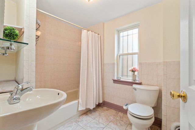 2223 MADISON AVE, Baltimore, MD 21217