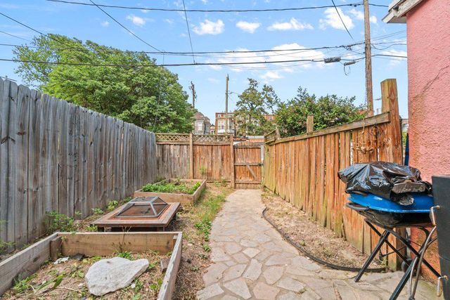 2223 MADISON AVE, Baltimore, MD 21217