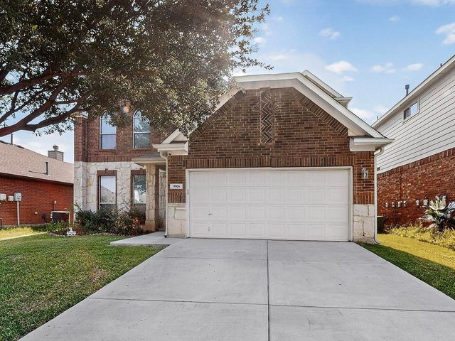9906 Gessner Drive, Fort Worth, TX 76244