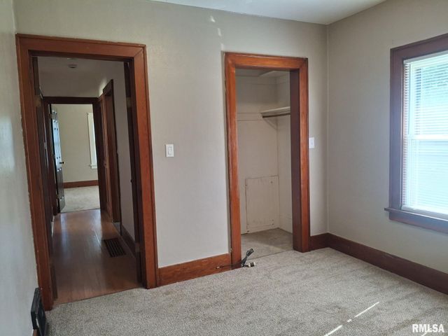 348 & 344 ALBERT Street, Creve Coeur, IL 61610
