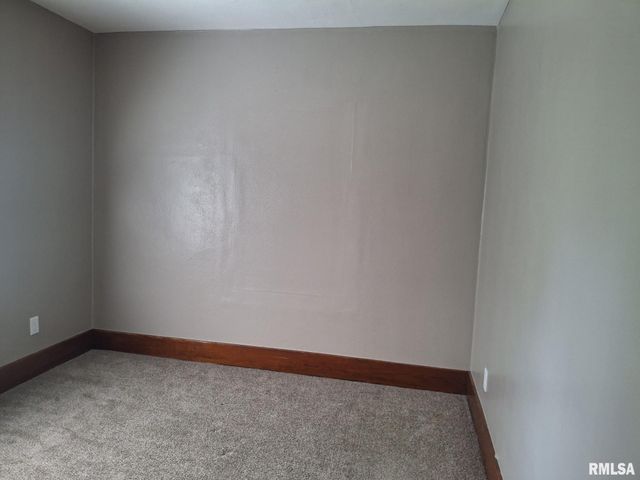 348 & 344 ALBERT Street, Creve Coeur, IL 61610
