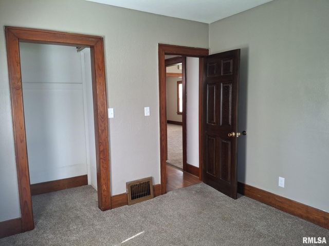 348 & 344 ALBERT Street, Creve Coeur, IL 61610