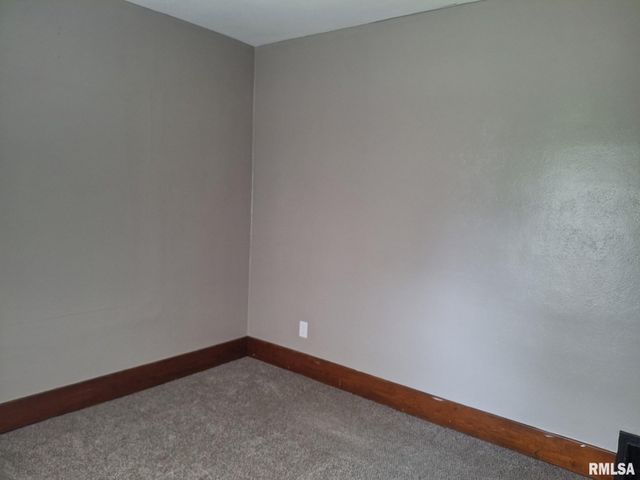 348 & 344 ALBERT Street, Creve Coeur, IL 61610