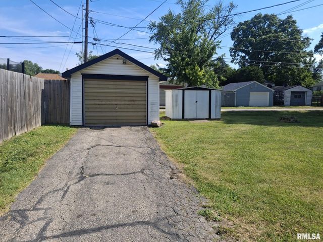 348 & 344 ALBERT Street, Creve Coeur, IL 61610