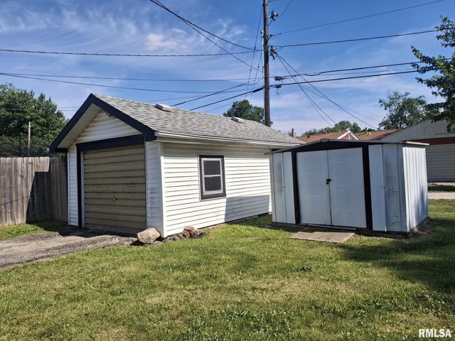 348 & 344 ALBERT Street, Creve Coeur, IL 61610