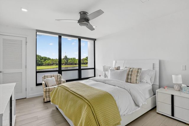 7768 Lakeside Boulevard 526, Boca Raton, FL 33434