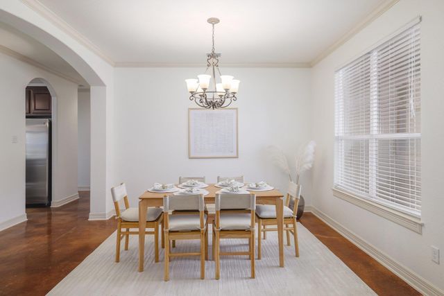 102 N Meadowlark ST, Lakeway, TX 78734