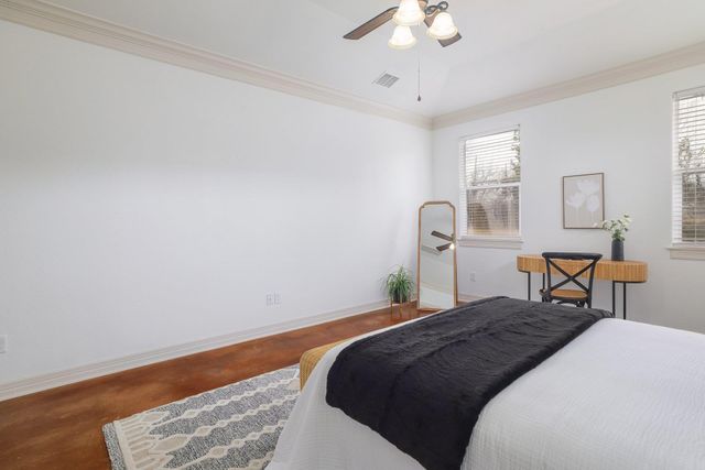 102 N Meadowlark ST, Lakeway, TX 78734