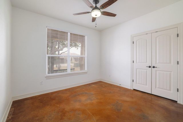 102 N Meadowlark ST, Lakeway, TX 78734