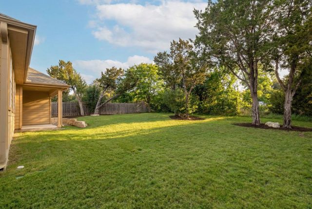 102 N Meadowlark ST, Lakeway, TX 78734