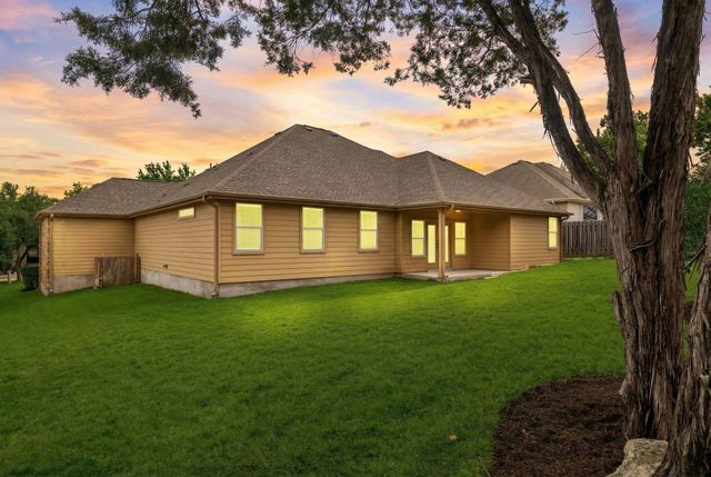 102 N Meadowlark ST, Lakeway, TX 78734