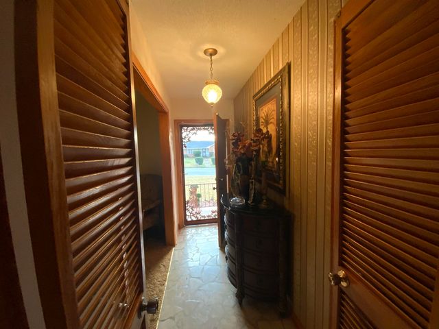 130 E FAIRWAY AVE, Memphis, TN 38109