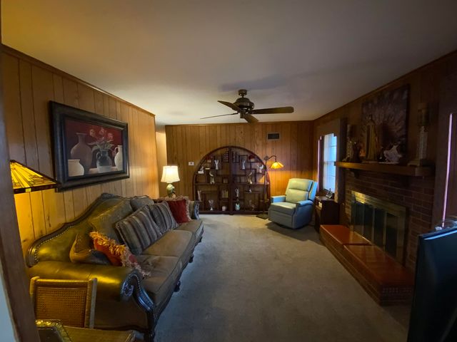 130 E FAIRWAY AVE, Memphis, TN 38109