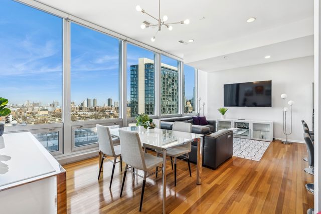 500 W SUPERIOR Street 802, Chicago, IL 60654
