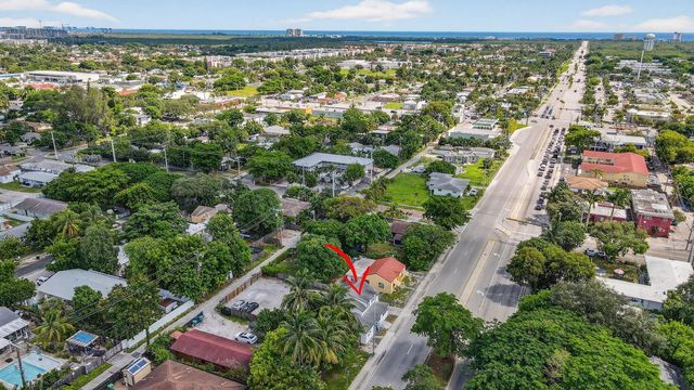 220 SW 16th Street, Dania Beach, FL 33004