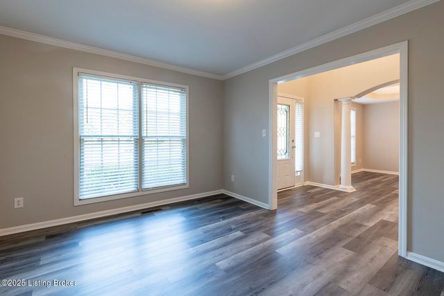 15803 Northville Pl, Louisville, KY 40245