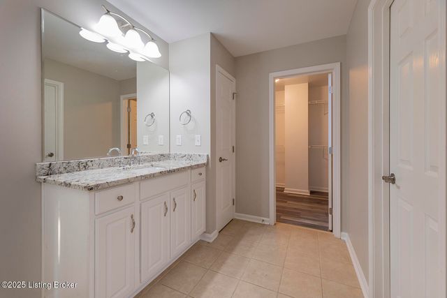 15803 Northville Pl, Louisville, KY 40245