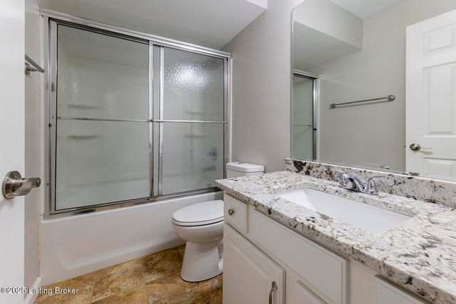 15803 Northville Pl, Louisville, KY 40245