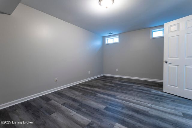 15803 Northville Pl, Louisville, KY 40245