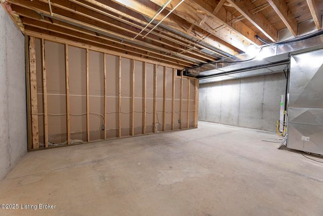 15803 Northville Pl, Louisville, KY 40245