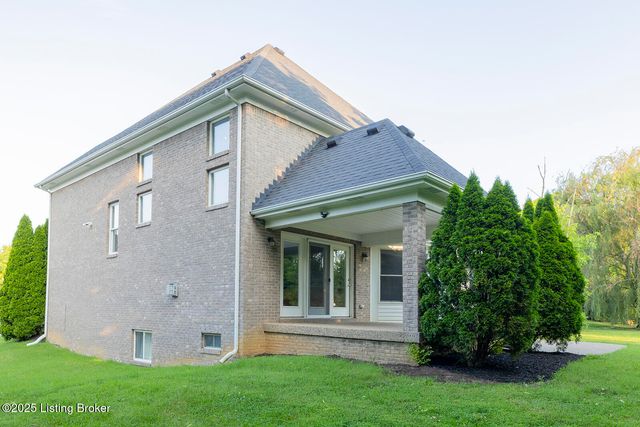 15803 Northville Pl, Louisville, KY 40245