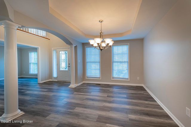 15803 Northville Pl, Louisville, KY 40245