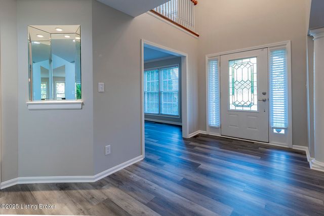 15803 Northville Pl, Louisville, KY 40245