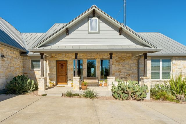 2121 Martin Road, Dripping Springs, TX 78620