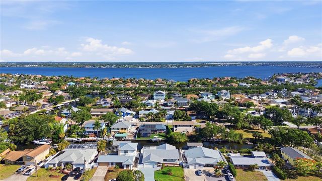 4219 2ND AVENUE NE, Bradenton, FL 34208