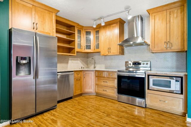 4180 Lyndon Way 507, Louisville, KY 40207
