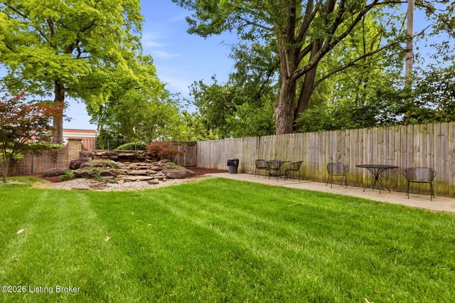 4180 Lyndon Way 507, Louisville, KY 40207