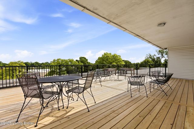 4180 Lyndon Way 507, Louisville, KY 40207
