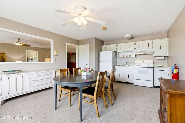 4180 Lyndon Way 507, Louisville, KY 40207