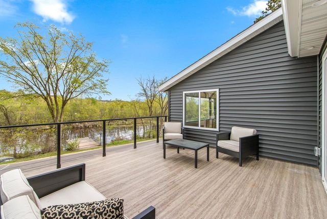 N3834 Tipperary Road, Poynette, WI 53955